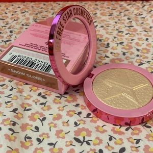 Jeffree Star Supreme Frost